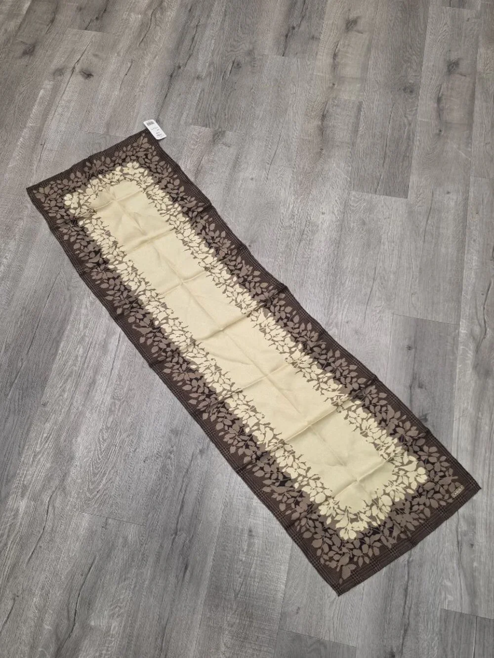 Carlisle NWT long Foliage Brown & Beige Silk Table Runner or scarf 17